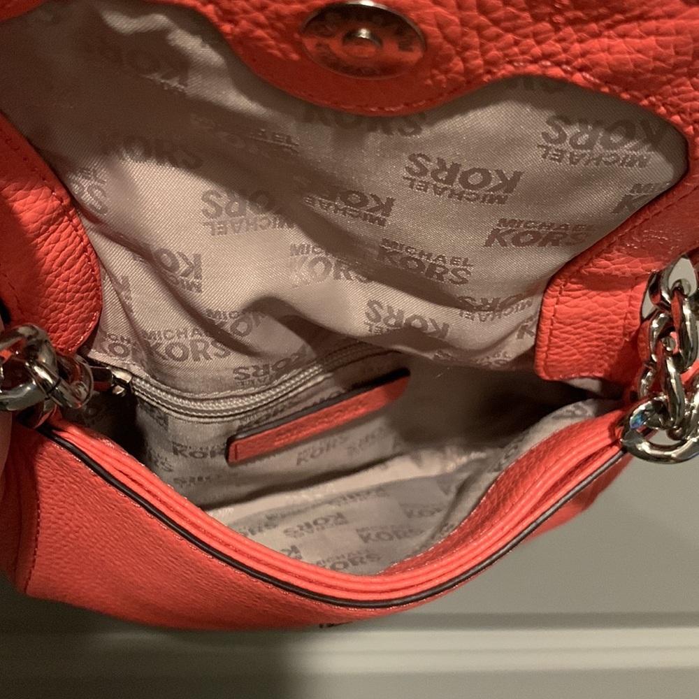 Michael Kors cross body *FREE SHIPPING! - Picture 5 of 7